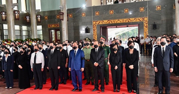 Lễ viếng Phó Chủ tịch Thường trực UBND TPHCM Lê Hòa Bình