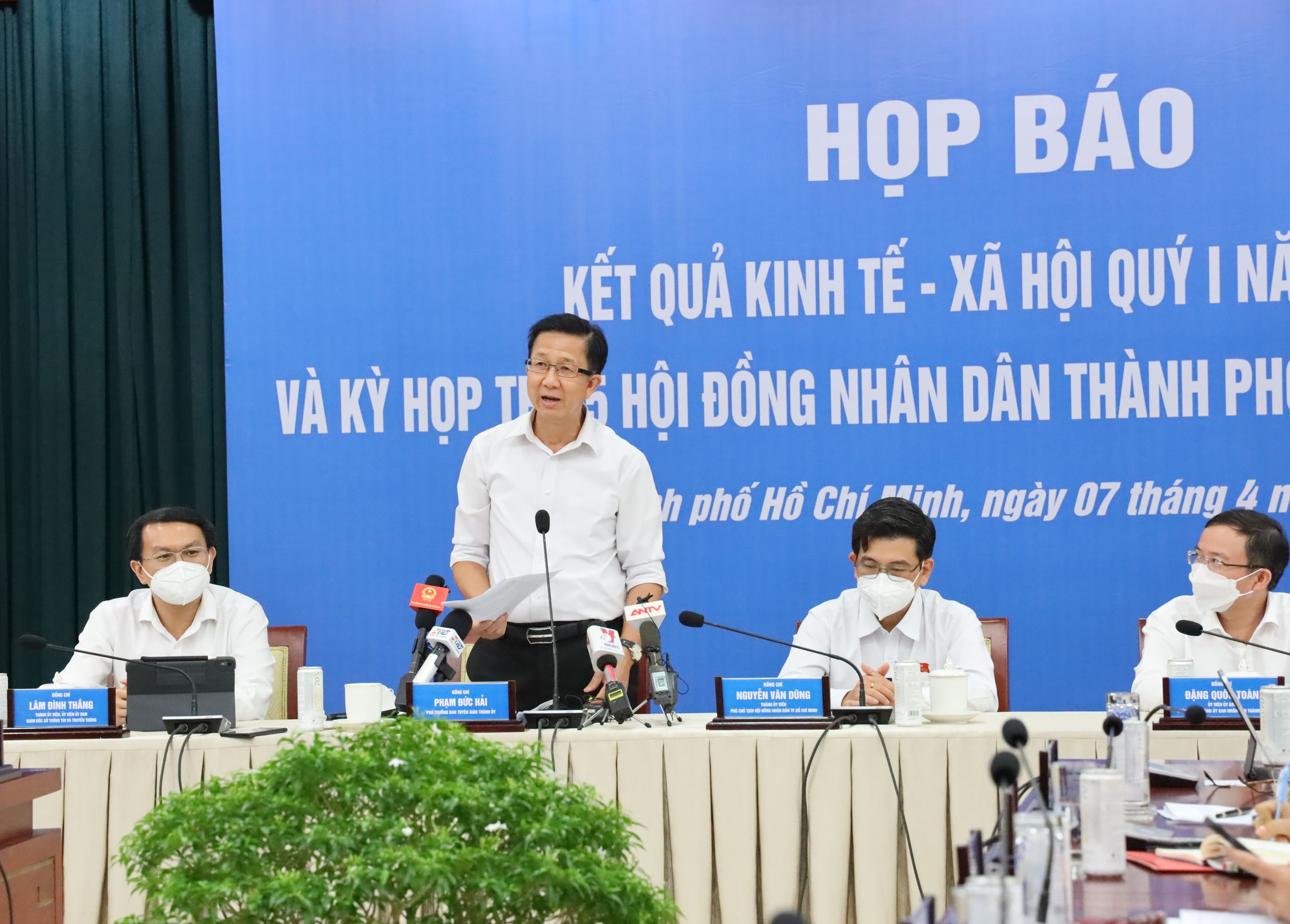 Họp báo kết quả kinh tế - xã hội quý 1/2022 và kỳ họp thứ 5 HĐND TPHCM khóa X