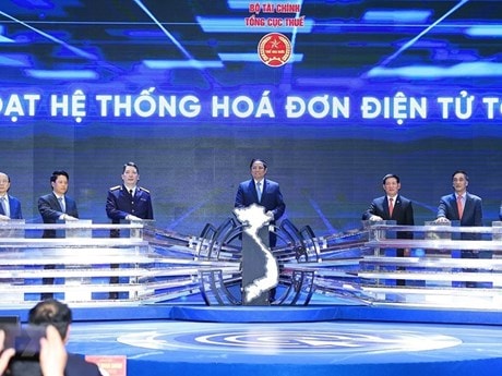 Thủ tướng: Áp dụng hóa đơn điện tử, thúc đẩy xây dựng Chính phủ số