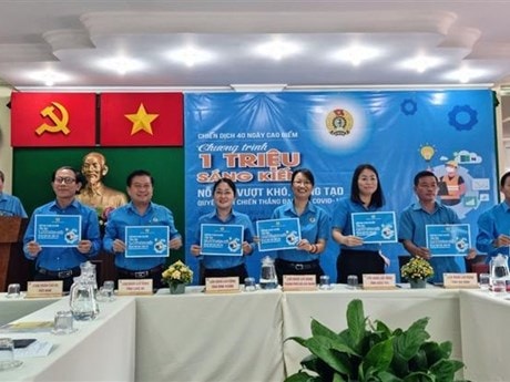 Thi đua cao điểm thực hiện "1 triệu sáng kiến" chiến thắng đại dịch