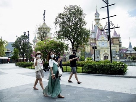 Du lịch nghỉ lễ tạo đà đón đầu mùa cao điểm khách quốc tế