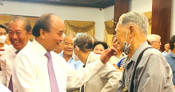 Chủ tịch nước Nguyễn Xuân Phúc: Thành công từ các Trường học sinh miền Nam trên đất Bắc để lại nhiều bài học quý báu