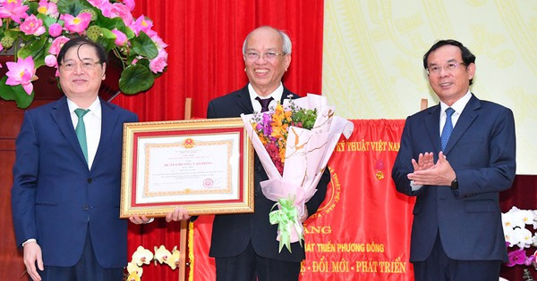 Bí thư Thành ủy TPHCM Nguyễn Văn Nên: Các thành viên Viện Nghiên cứu phát triển Phương Đông là những tấm gương tận tụy, tận tâm, tận hiến