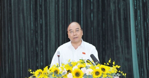 Chủ tịch nước Nguyễn Xuân Phúc: TPHCM đi đầu trong phục hồi kinh tế - xã hội sau dịch