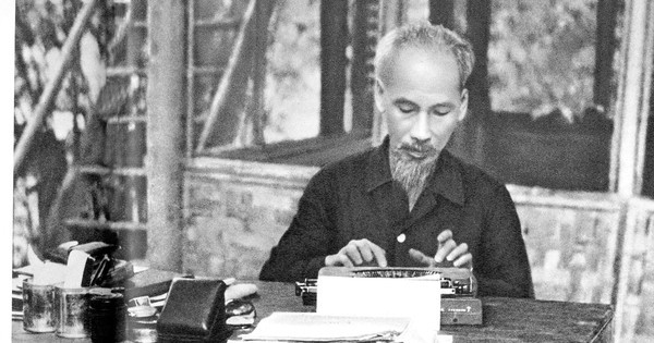 Đạo đức cách mạng trong tư tưởng và di sản Hồ Chí Minh