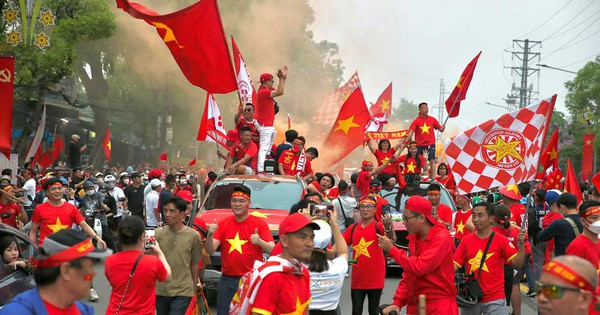 “Chảo lửa” từ khán đài