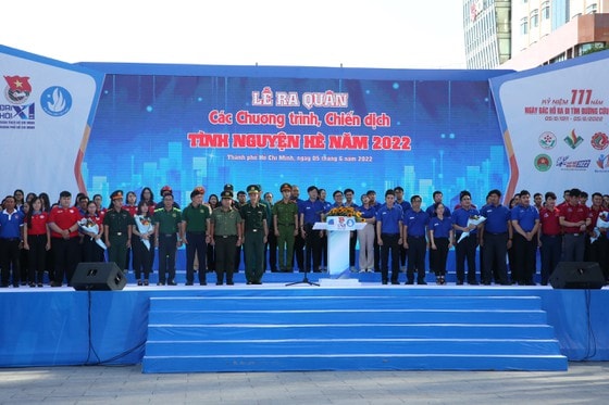 Các thành viên chỉ đạo chiến dịch và đại sứ các chương trình, chiến dịch tình nguyện hè năm 2022