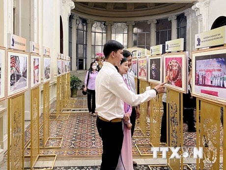 Trưng bày tư liệu, hình ảnh đẹp về danh nhân văn hóa Nguyễn Đình Chiểu