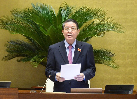 Phó Chủ tịch Quốc hội Nguyễn Đức Hải điều hành phiên họp. Ảnh: QUANG PHÚC
