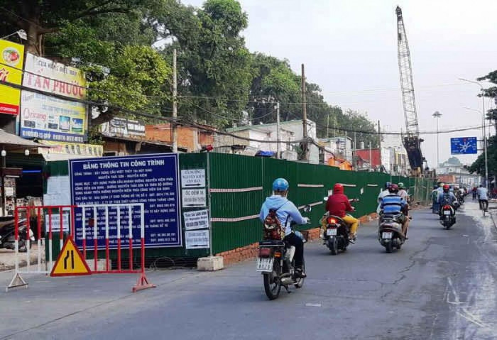 Điều chỉnh giao thông khu vực đường Nguyễn Cửu Phú, quận Bình Tân