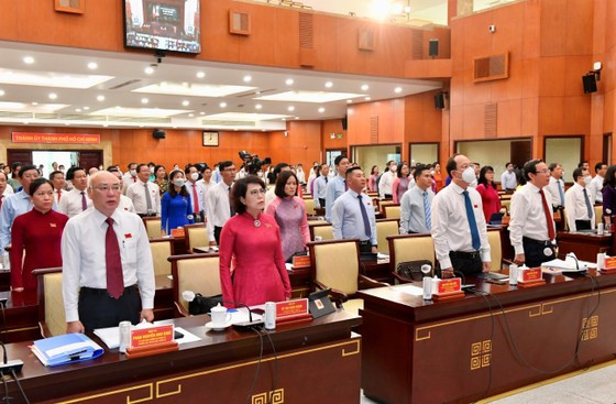 Đại biểu HĐND TPHCM tại kỳ họp. Ảnh: VIỆT DŨNG