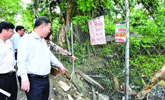 Lãnh đạo UBND TPHCM kiểm tra công tác phòng chống SXH trên địa bàn quận Bình Tân