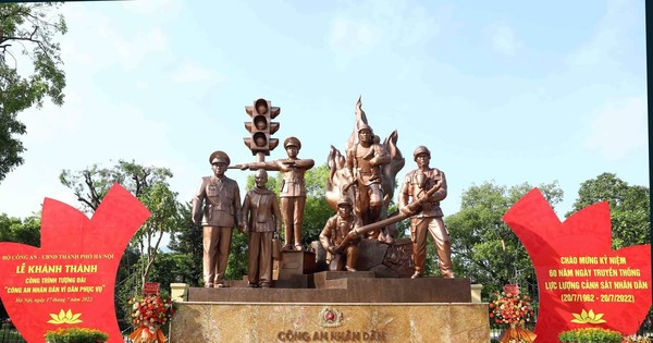 Bộ Công an khánh thành tượng đài “Công an nhân dân vì dân phục vụ”