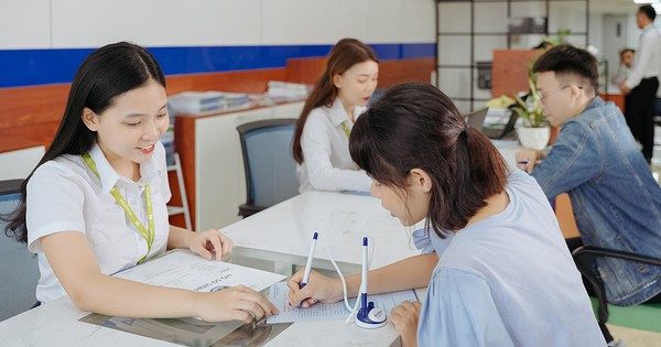 TPHCM: Thêm nhiều trường công bố điểm sàn xét tuyển