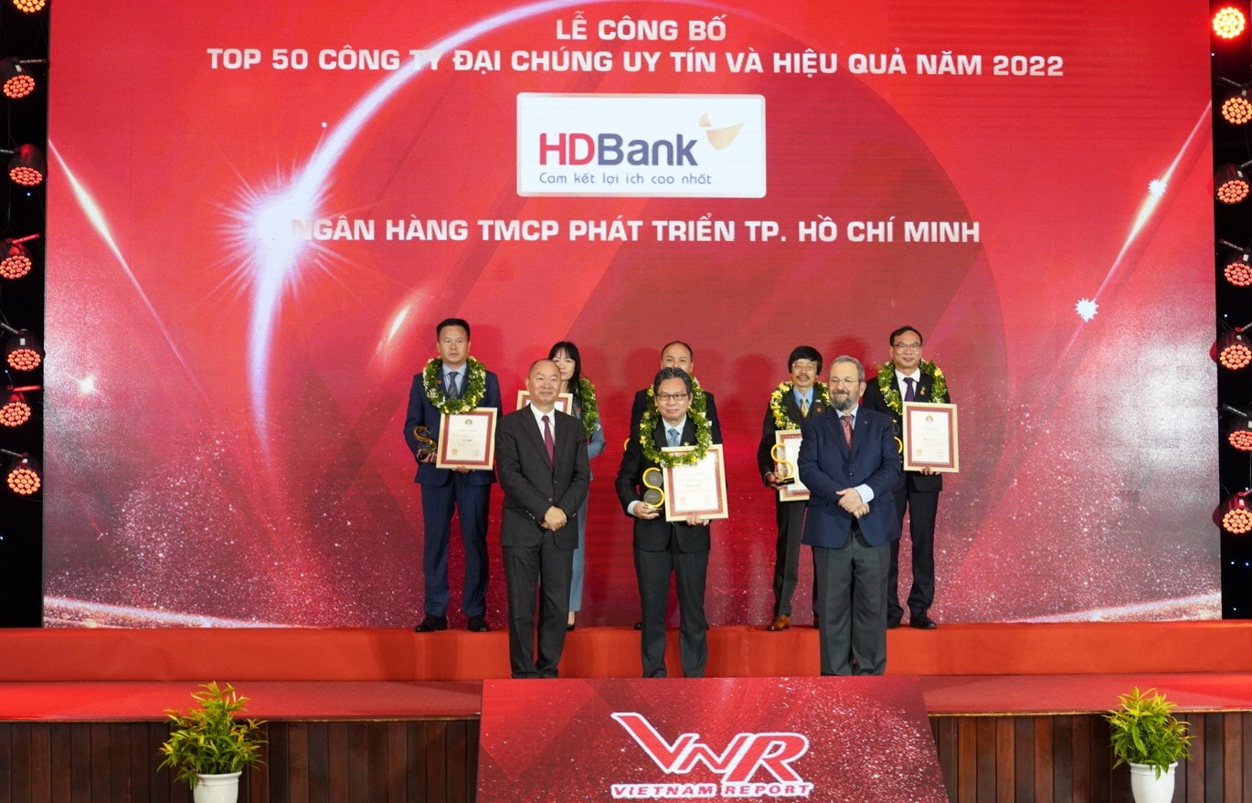 HDBank liên tiếp vào Top đầu ngân hàng TMCP uy tín