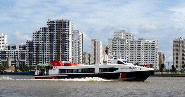 Khảo sát tuyến đường thủy từ TPHCM đi Tiền Giang, Bến Tre