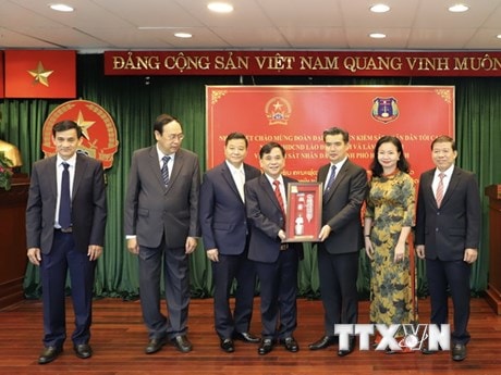 Viện trưởng Viện Kiểm sát Nhân dân Tối cao Lào làm việc tại TP.HCM