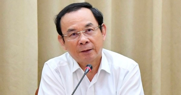 Bí thư Thành ủy TPHCM: Tìm lời giải để cán bộ yên tâm sáng tạo, không hồi hộp sợ sai khi làm