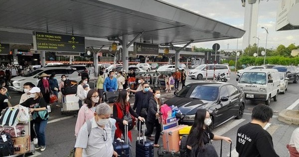 Bộ GTVT chỉ đạo giải quyết ùn tắc tại sân bay Tân Sơn Nhất
