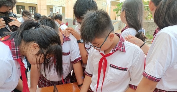 Học sinh Trường THCS-THPT Thạnh An (huyện Cần Giờ) tham gia một hoạt động ngoại khóa ở sân trường