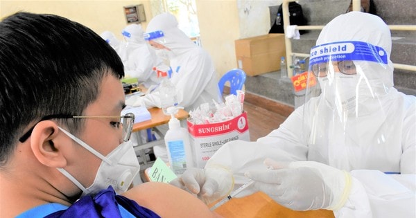 TPHCM đề nghị Bộ Y tế cấp nhanh vaccine để tiêm chủng cho trẻ