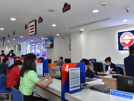 Lãnh đạo TP Hồ Chí Minh yêu cầu SCB không né tránh người dân