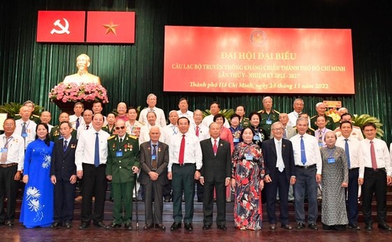 Bí thư Thành ủy TPHCM Nguyễn Văn Nên và các đại biểu dự đại hội. Ảnh: VIỆT DŨNG