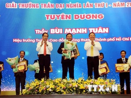 Vinh danh các nhà giáo tiêu biểu trong lĩnh vực giáo dục nghề nghiệp