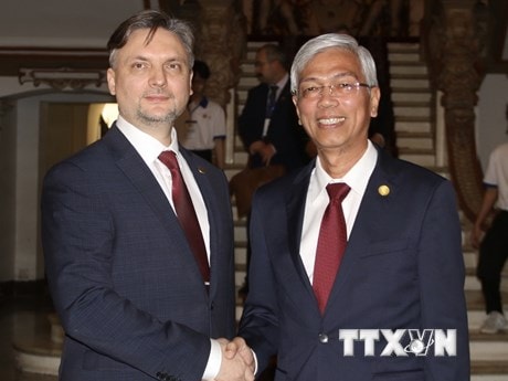 TP.HCM tăng cường xúc tiến thương mại với các thành phố đã ký hợp tác