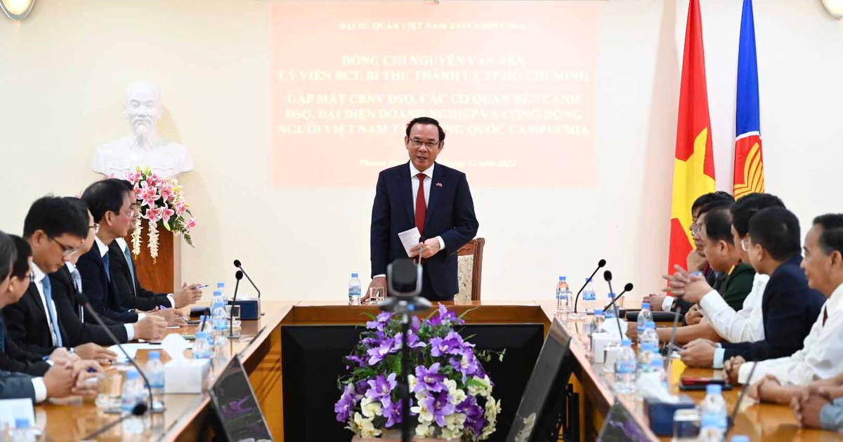 Bí thư Thành ủy TPHCM Nguyễn Văn Nên: Hỗ trợ, chăm lo cộng đồng người Việt Nam tại Campuchia bằng lương tâm, trách nhiệm