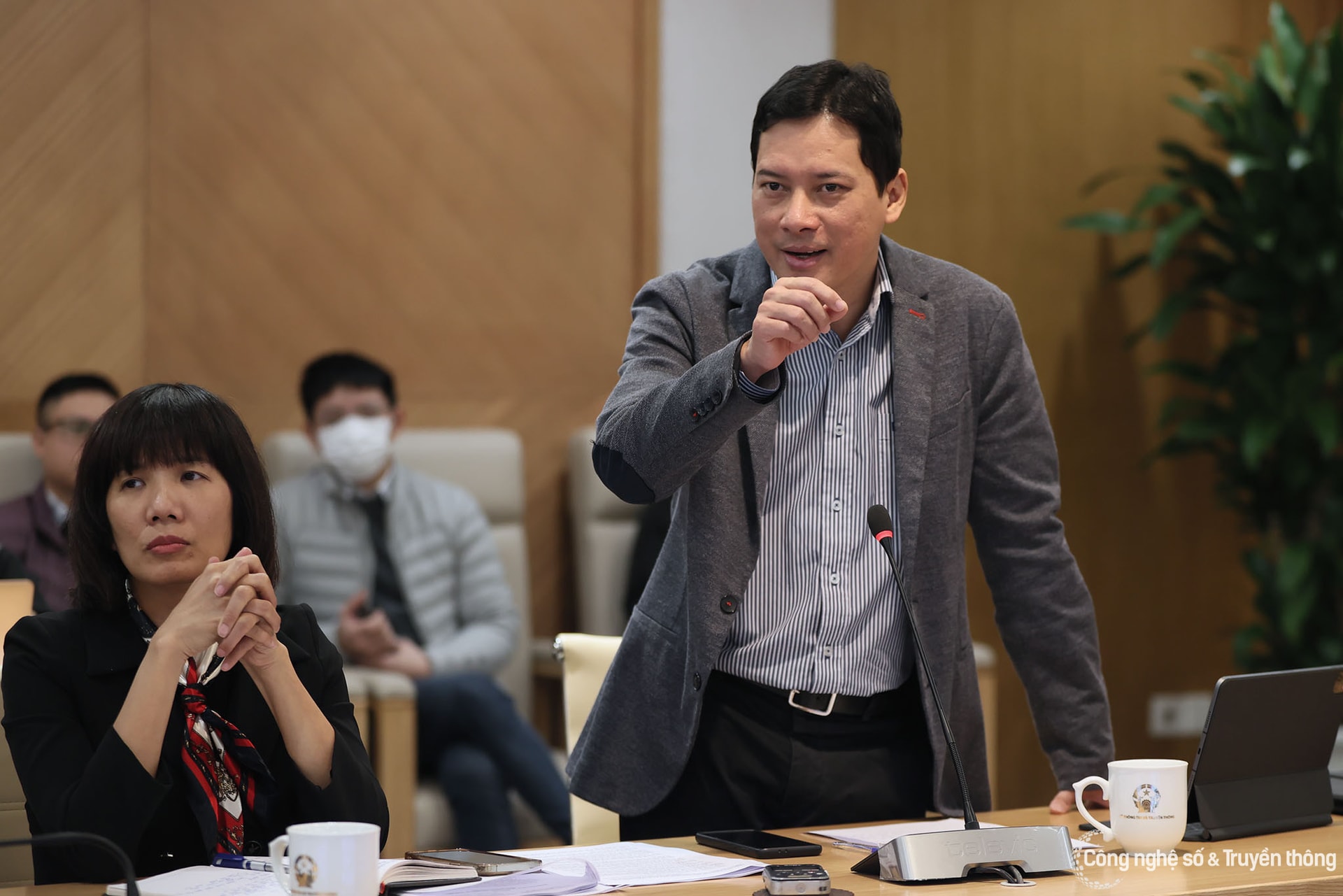 Cục trưởng Cục PTTH&TTĐT lưu ý các mạng xã hội quan tâm hơn nữa đến nội dung trên nền tảng, đặc biệt là nội dung có thể làm lệch lạc một bộ phận người dùng.