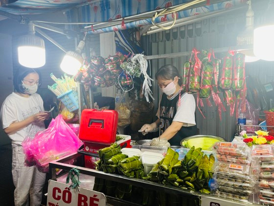 Cần chăm chút phố ẩm thực đêm