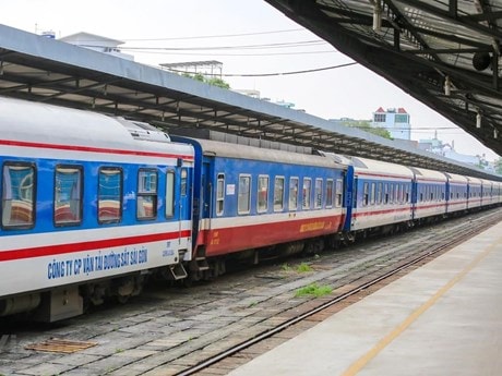 Ngành Đường sắt đưa quy định đổi, trả vé tàu Tết Nguyên đán Quý Mão
