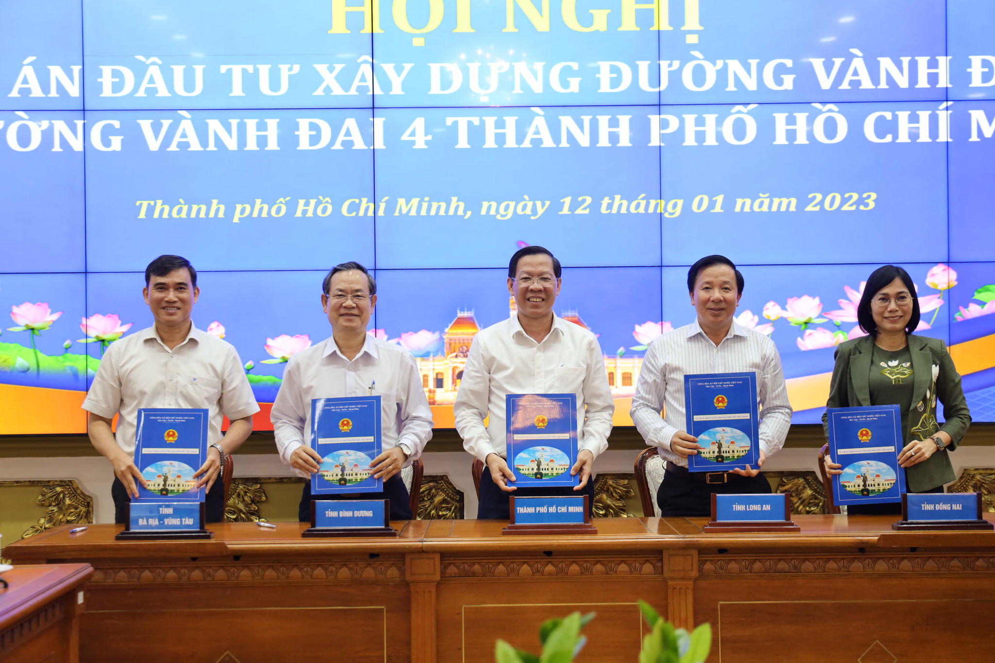 TPHCM làm việc với 4 địa phương về tình hình thực hiện dự án Vành đai 3, Vành đai 4