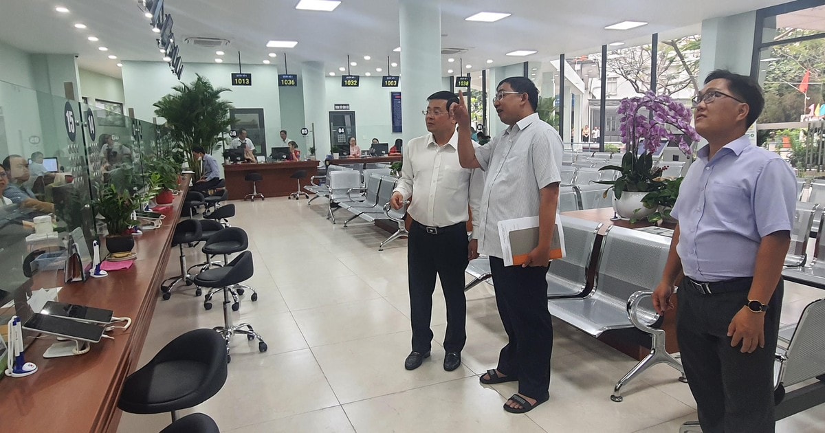 Kiểm tra công tác giải quyết hồ sơ nhà đất ngay trong ngày đầu làm việc sau tết