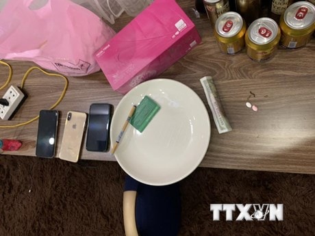 TP.HCM: Bắt khẩn cấp 2 thanh niên thuê nhà kinh doanh điểm "bay lắc"