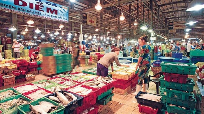 àng hóa về chợ đầu mối nhiều, dồi dào,