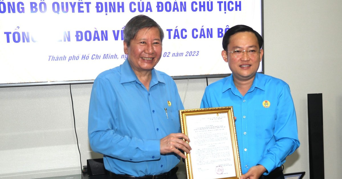 Trao quyết định công nhận chức danh Phó Chủ tịch LĐLĐ TPHCM