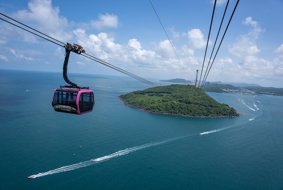 Khách đặt tour lễ 30-4 và 1-5 tăng mạnh