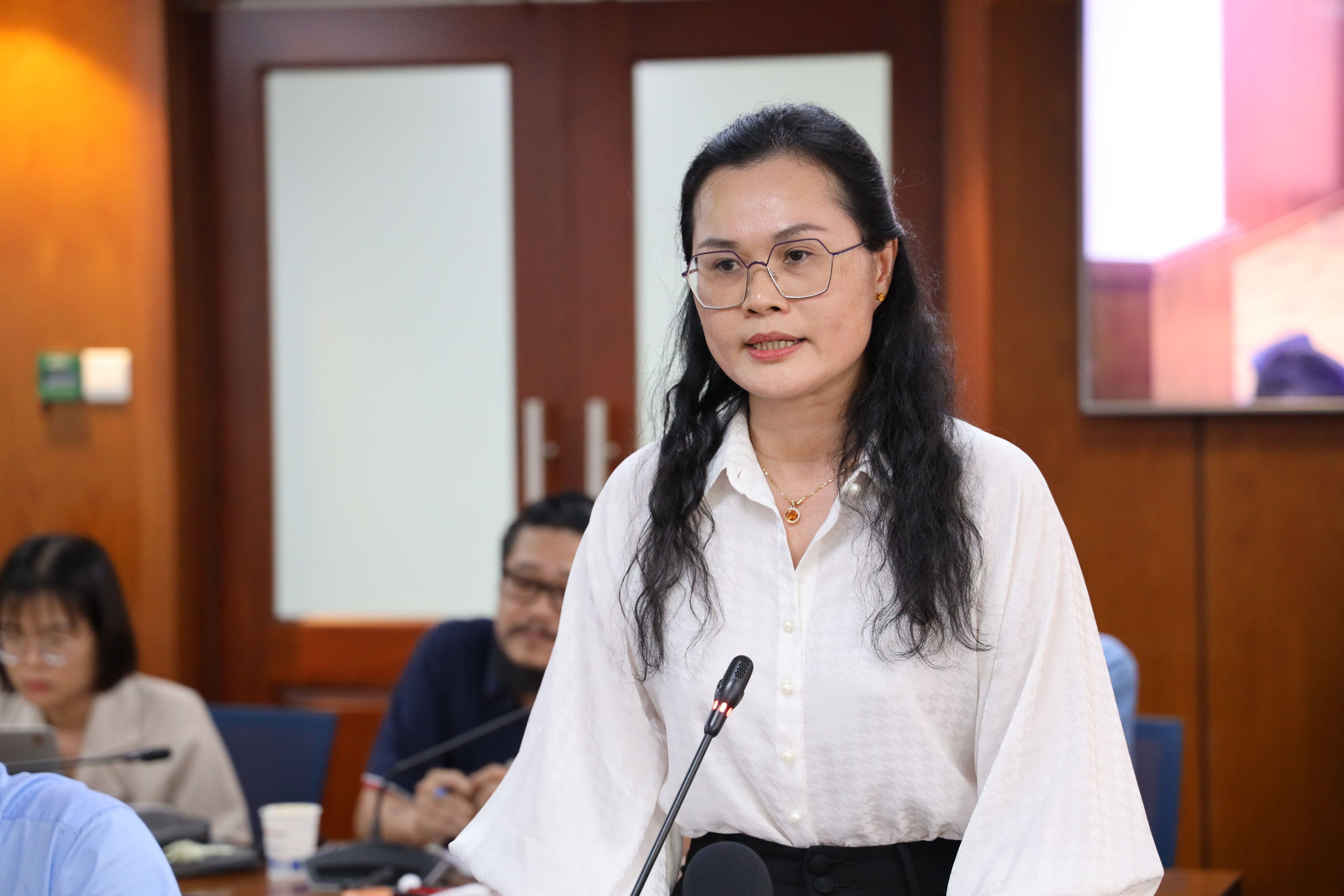 [VIDEO] Phê bình hiệu trưởng trường tiểu học thu 310 triệu đồng tiền quỹ đầu năm