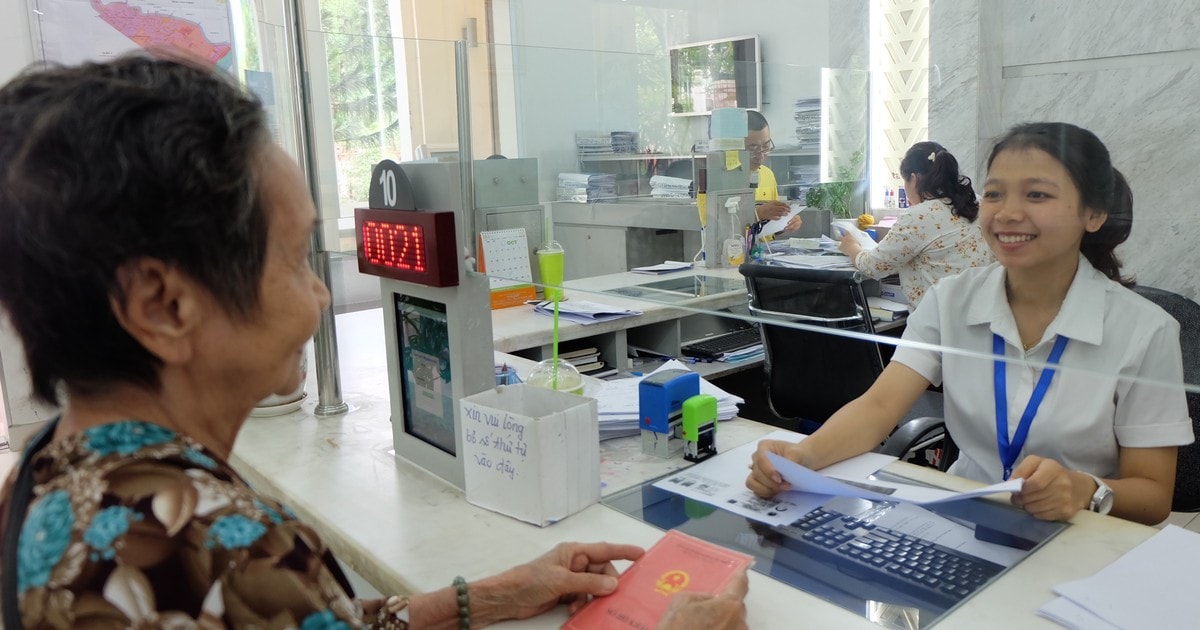 TPHCM thông báo tuyển dụng 63 công chức, viên chức từ nguồn sinh viên xuất sắc