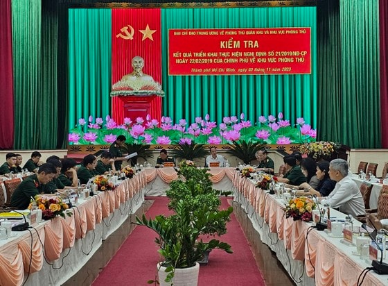 TPHCM phát triển kinh tế - xã hội gắn với tăng cường quốc phòng, an ninh