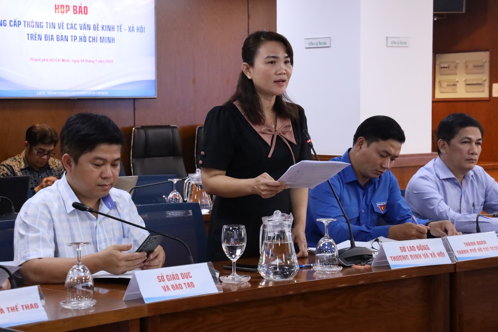 [VIDEO] TPHCM dành hơn 915 tỷ đồng chăm lo Tết Giáp Thìn 2024