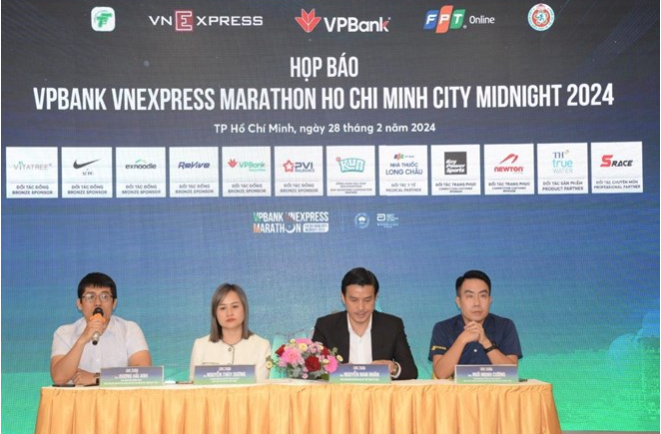 Ban tổ chức cam kết đảm bảo an toàn, tiện lợi và mang đến trải nghiệm đáng nhớ cho các vận động viên dự giải marathon midnight sắp tới. Ảnh: Nguyễn Đăng