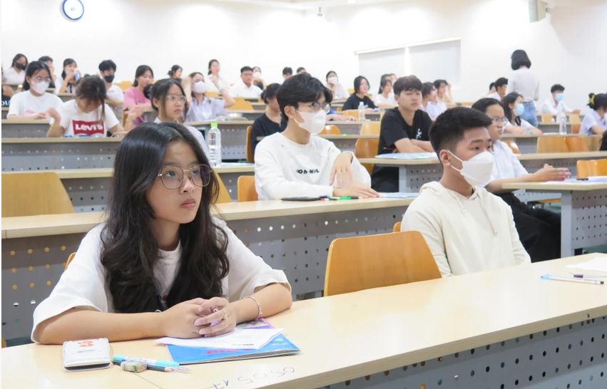 Thí sinh dự thi đánh giá năng lực của ĐH Quốc gia TP.HCM năm 2023. Ảnh: PA