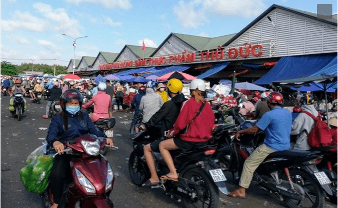 Chợ đầu mối nông sản thực phẩm Thủ Đức (TP Thủ Đức). Ảnh: Minh Quân
