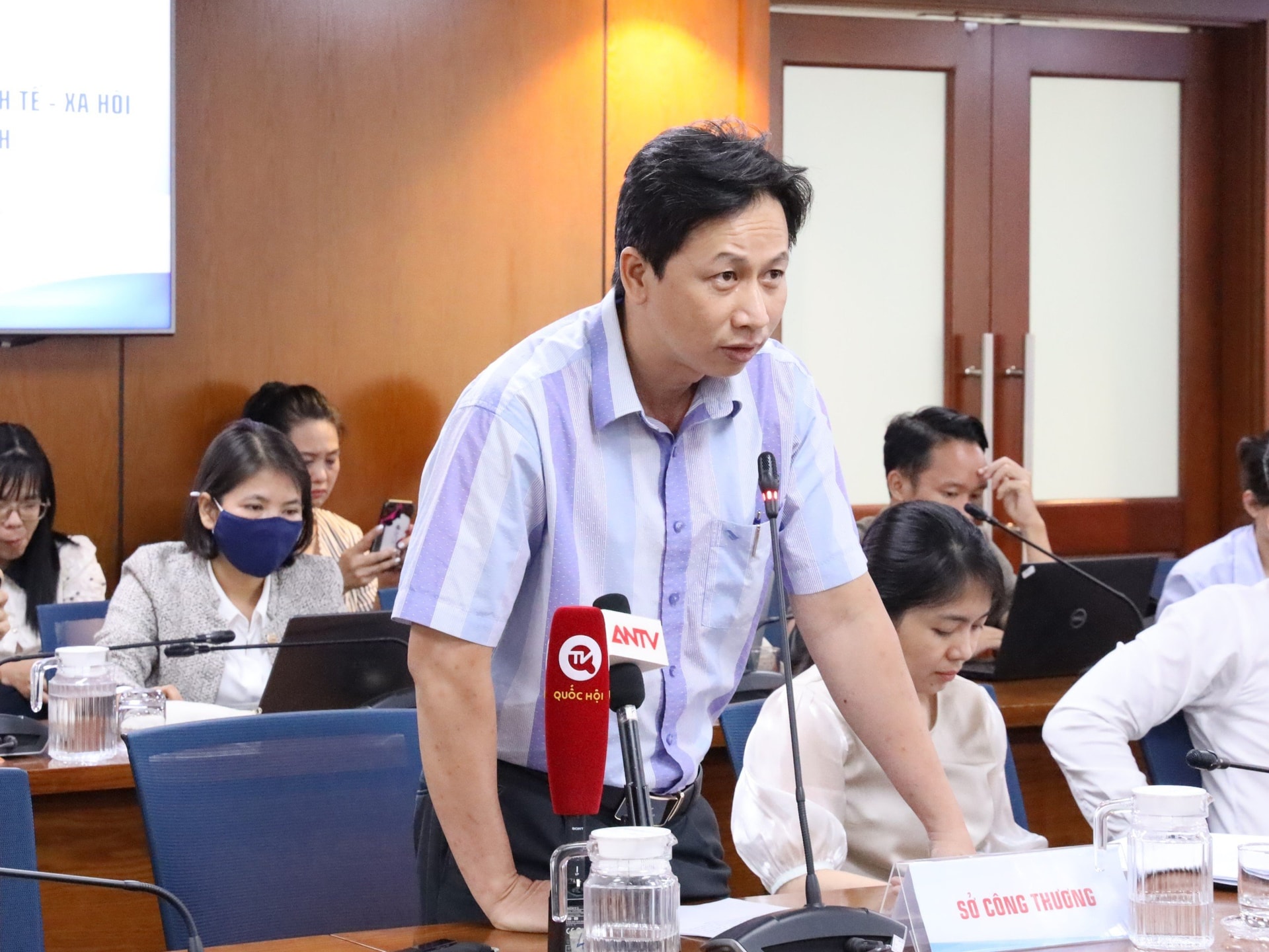 [VIDEO] TPHCM có 14.000 hệ thống điện mặt trời mái nhà 