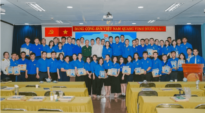 Những cán bộ Đoàn tiêu biểu được tôn vinh nhân dịp kỷ niệm 93 năm Ngày thành lập Đoàn TNCS Hồ Chí Minh