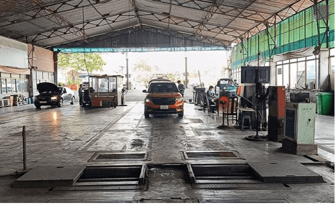 Một trung tâm đăng kiểm tại TPHCM. Ảnh: Anh Tú