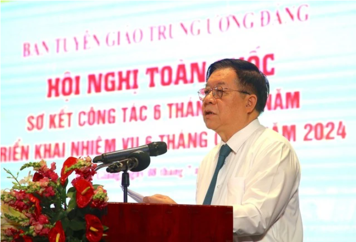 Trưởng ban Tuyên giáo T.Ư Nguyễn Trọng Nghĩa phát biểu chỉ đạo tại hội nghị